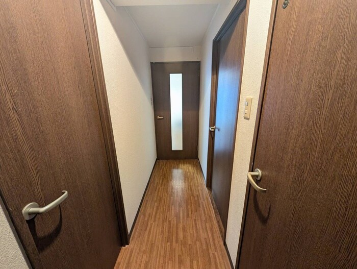 物件内観写真22　(廊下)