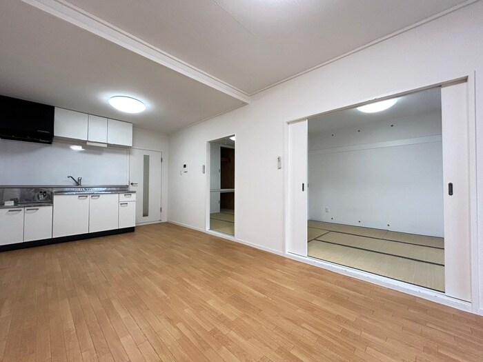 物件内観写真8　(居室)