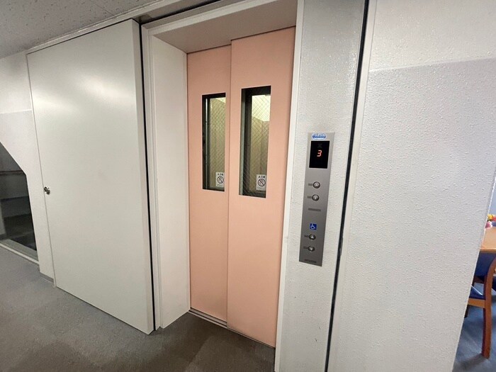 物件外観写真3　(建物設備)