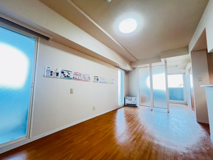 物件内観写真10　(居室)