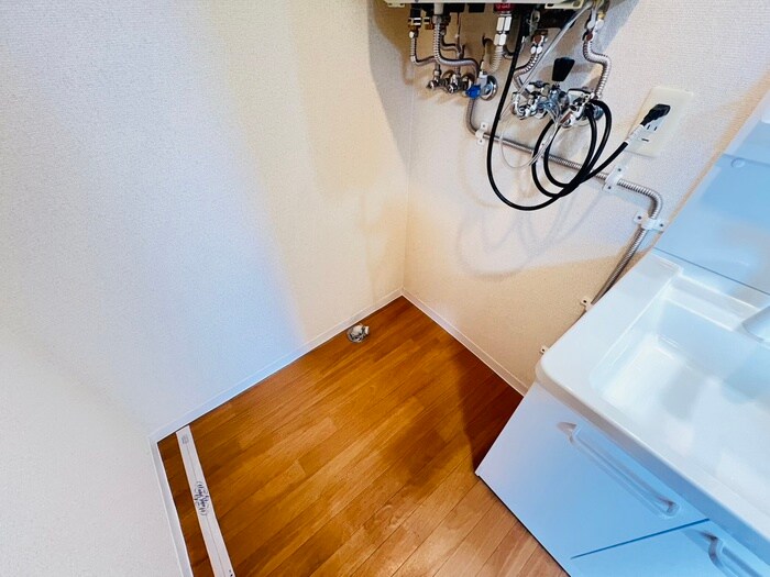 物件内観写真20　(洗濯機置場)