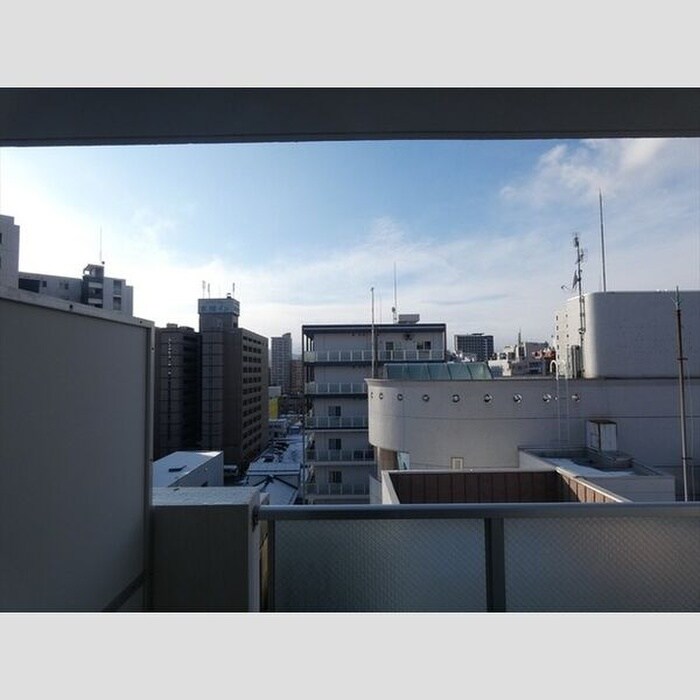 物件内観写真15　(室内からの展望)