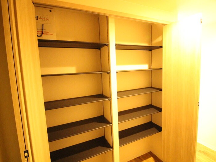 物件内観写真20　(靴箱)