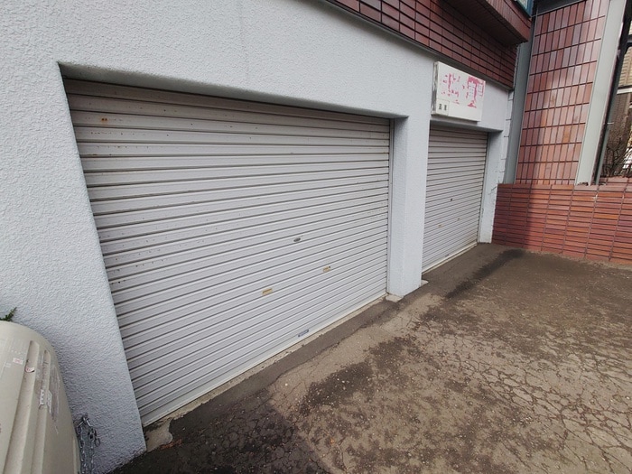 物件外観写真5　(駐車場)