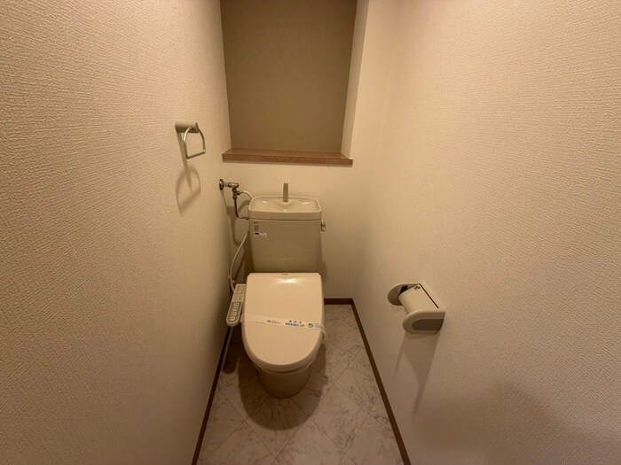 物件内観写真11　(トイレ)