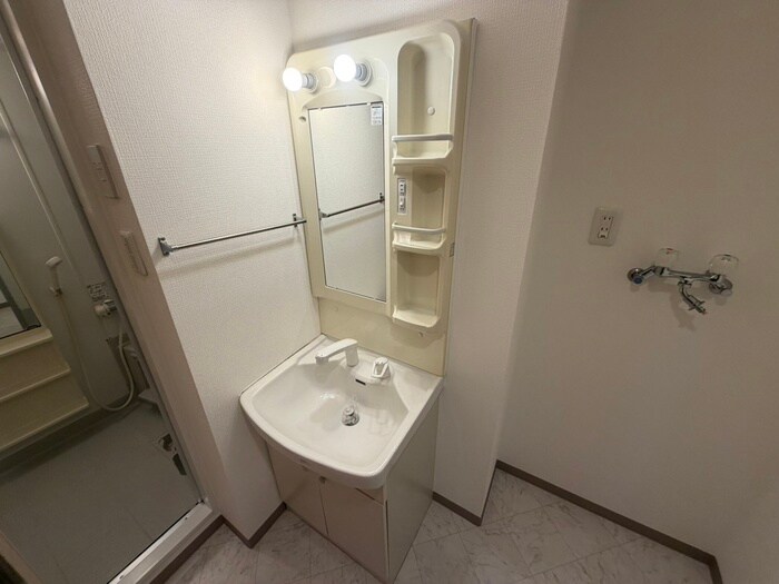 物件内観写真12　(洗面)