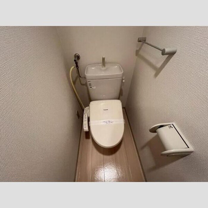 物件内観写真12　(トイレ)