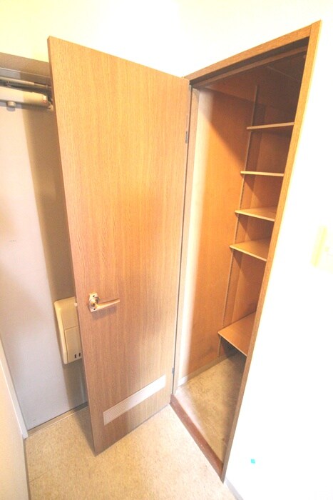 物件内観写真18　(靴箱)