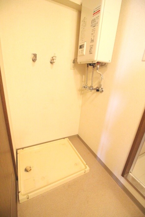 物件内観写真19　(洗濯機置場)