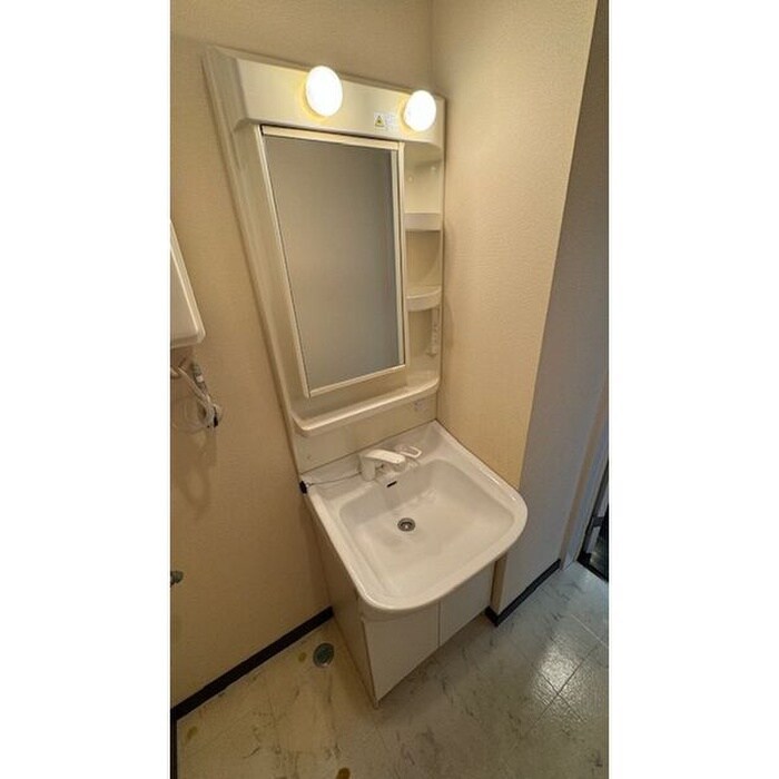 物件内観写真11　(洗面)