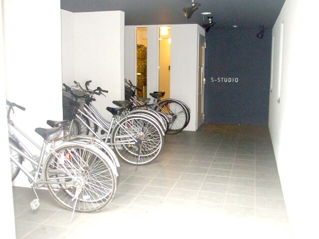 物件外観写真2　(駐車場)