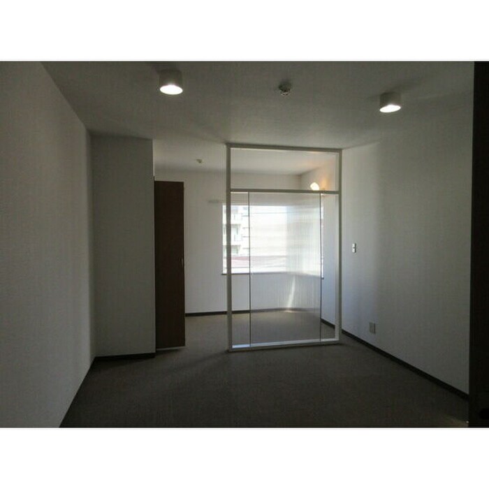 物件内観写真6　(居室)