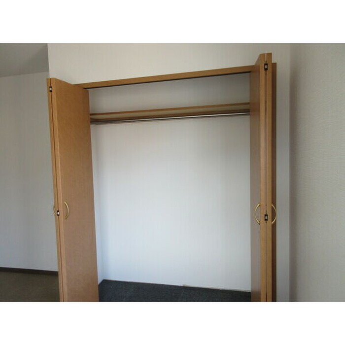 物件内観写真8　(収納)