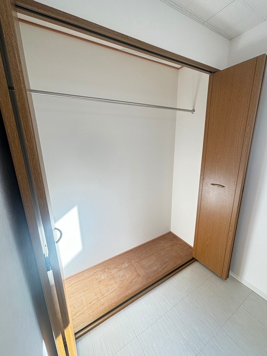 物件内観写真15　(収納)