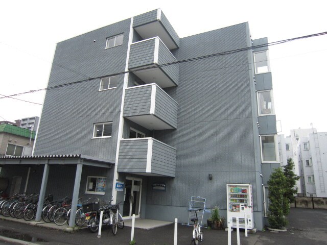 物件外観写真2　(外観写真)