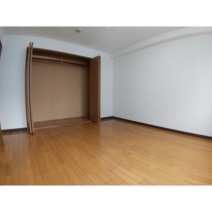 物件内観写真6　(居室)