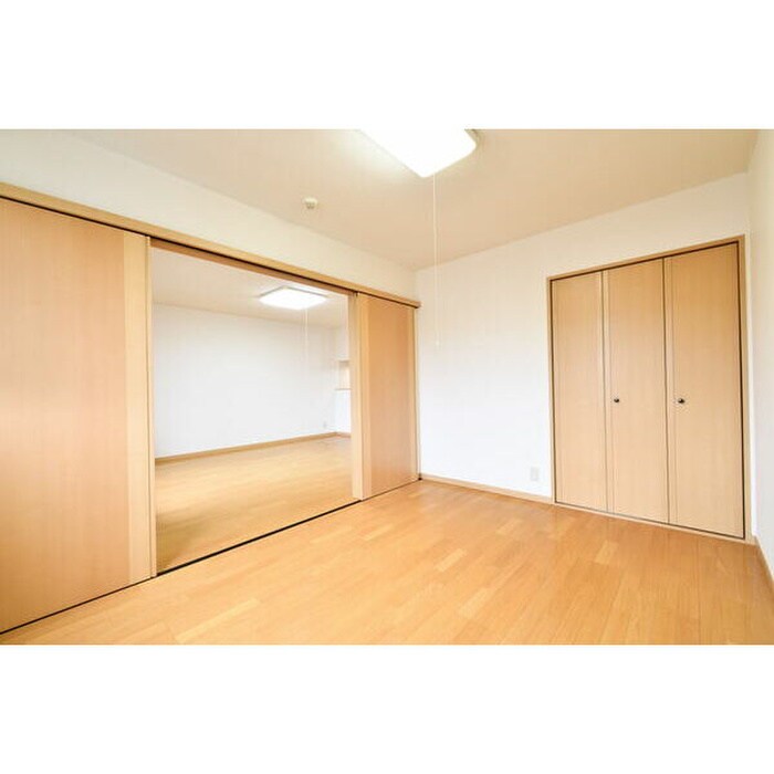 物件内観写真11　(居室)