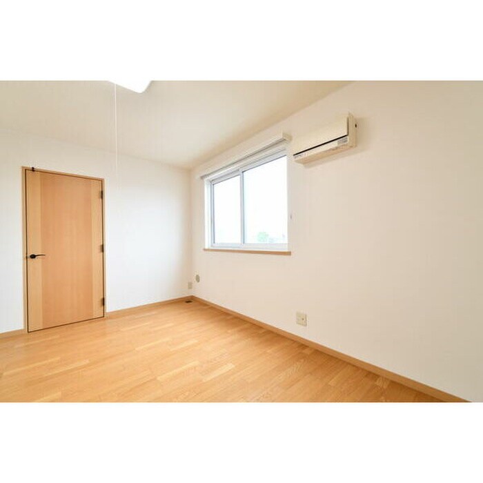 物件内観写真12　(居室)