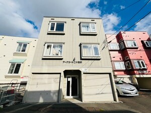 ア－クコ－ト二十四軒外観写真
