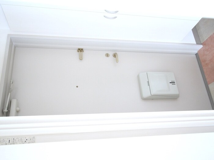 物件内観写真14　(玄関)