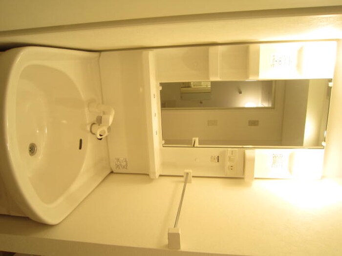 物件内観写真11　(洗面)