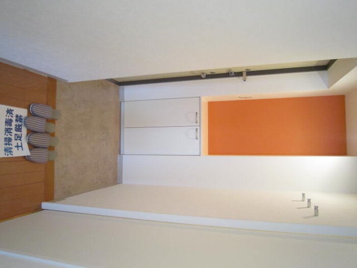 物件内観写真15　(玄関)