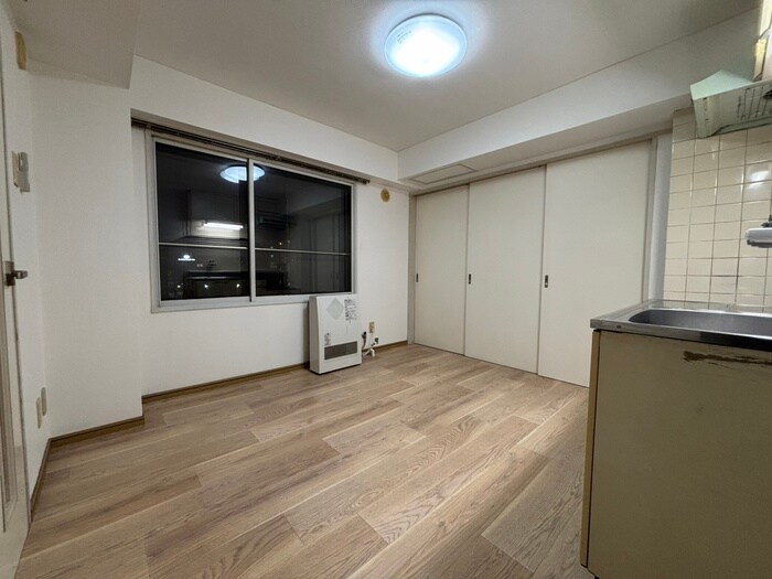 物件内観写真5　(居室)