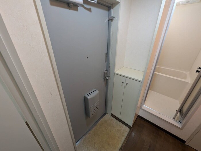 物件内観写真15　(玄関)