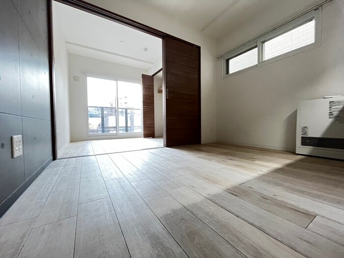 物件内観写真10　(居室)