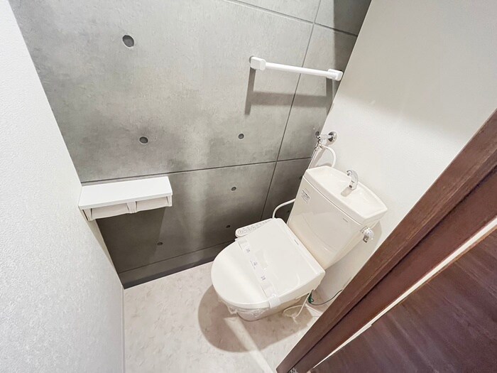 物件内観写真13　(トイレ)