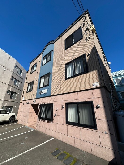 物件外観写真2　(外観写真)