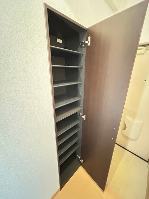 物件内観写真17　(靴箱)