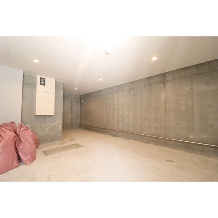 物件外観写真4　(駐車場)