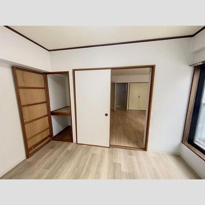 物件内観写真4　(居室)