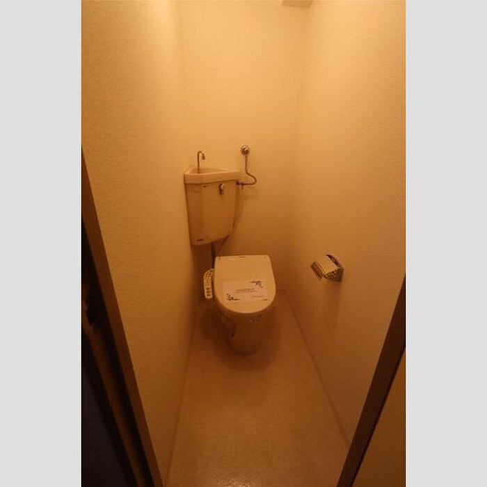 物件内観写真8　(トイレ)