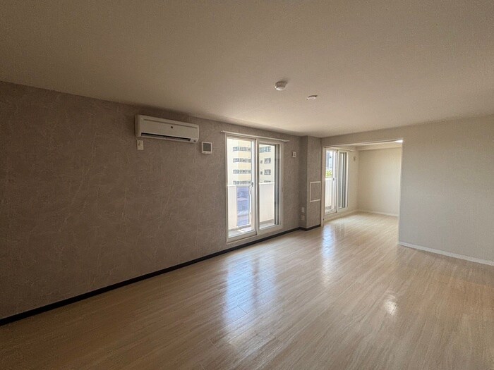 物件内観写真11　(居室)