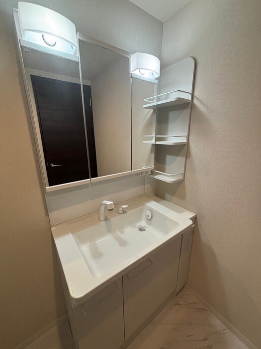 物件内観写真16　(洗面)