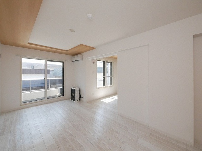 物件内観写真1　(居室)