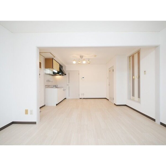 物件内観写真12　(居室)