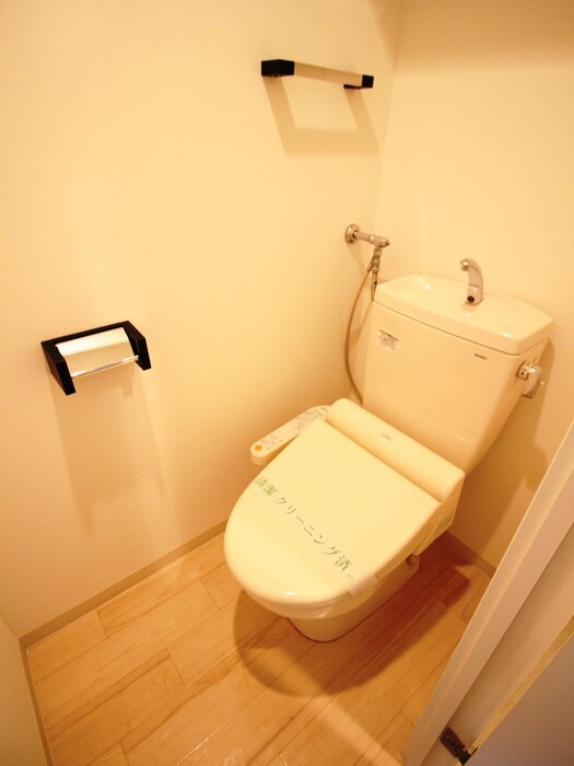 物件内観写真13　(トイレ)