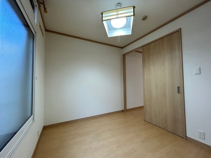 物件内観写真12　(居室)