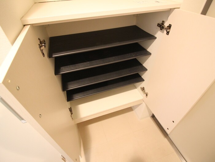 物件内観写真17　(靴箱)