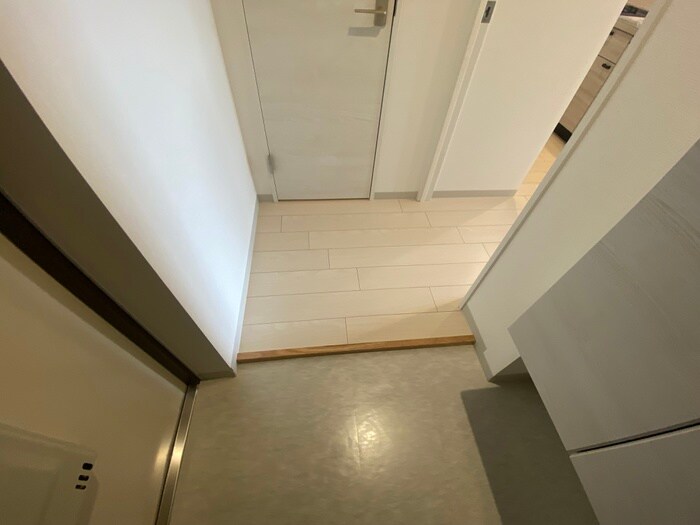 物件内観写真22　(玄関)