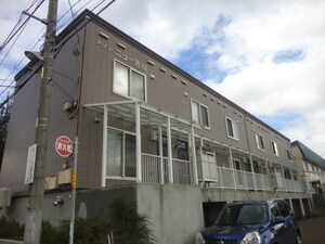 メゾンニュ－吉川外観写真