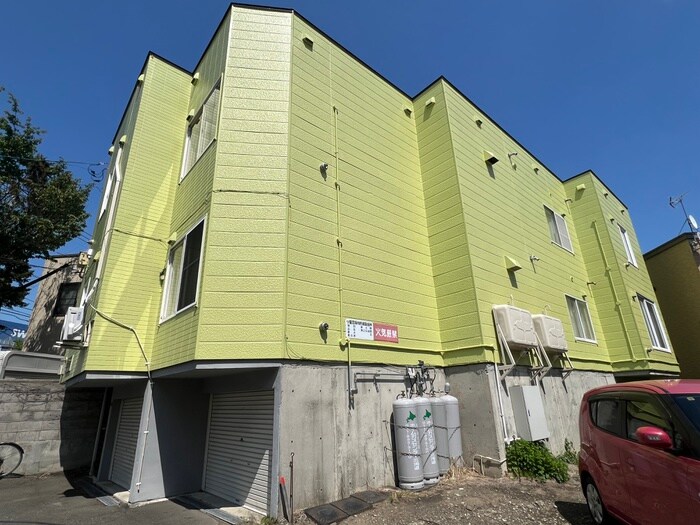 物件外観写真2　(外観写真)