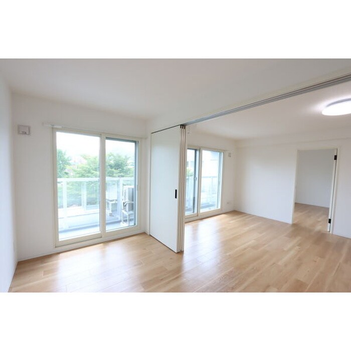 物件内観写真9　(居室)