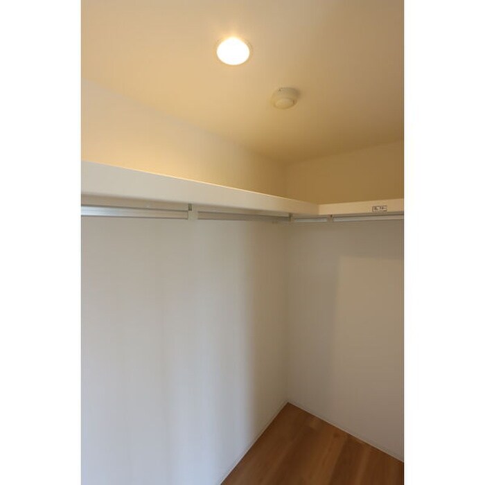 物件内観写真11　(収納)