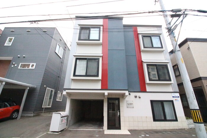 物件外観写真3　(外観写真)