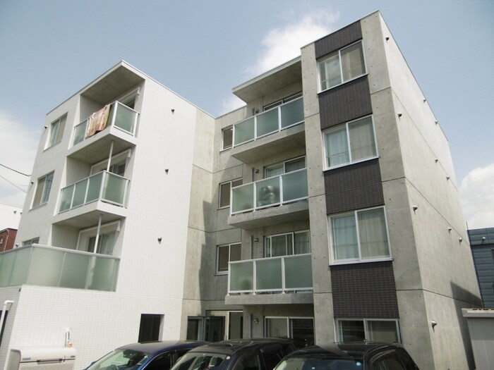 物件外観写真1　(外観写真)