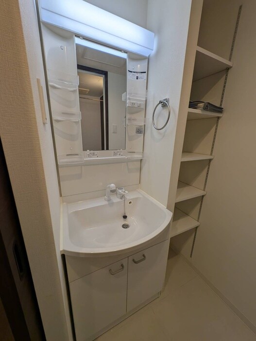 物件内観写真12　(洗面)